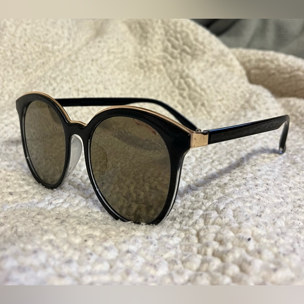 Blank and Gold Sunglasses